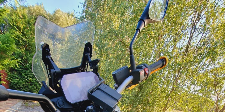 Zážitková jízda na dvou kolech: zapůjčení motocyklu BMW, Aprilia i Ducati