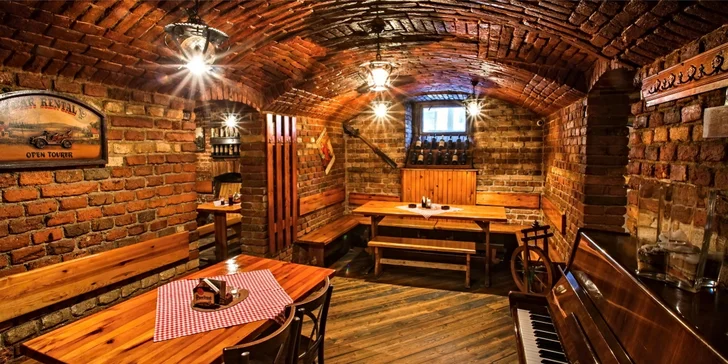 Otevřený voucher na cokoli z nabídky v pizzerii Roma Uno: 300 až 3000 Kč