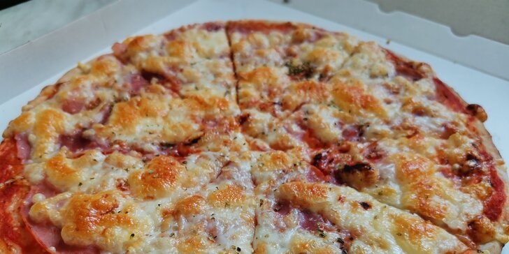 2× pizza o průměru 32 cm dle výběru z 21 druhů a rozvoz po Opavě