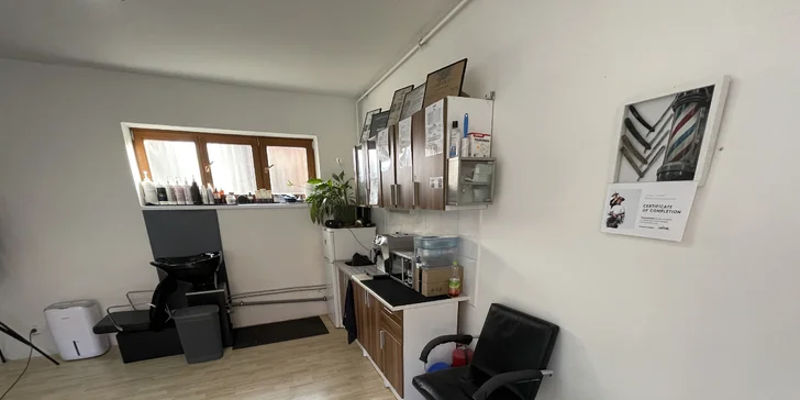 Barber péče pro chlapy: střih, úprava vousů, masáž, styling i závěrečné foto