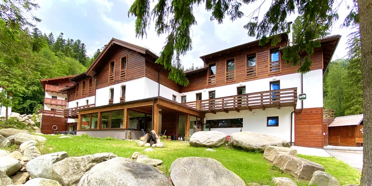 Užijte si Nízké Tatry: rodinná dovolená s polopenzí přímo pod Chopkem
