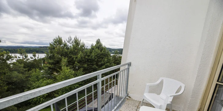 Pobyt na dosah Orlické přehrady: pokoje s balkonem a polopenze