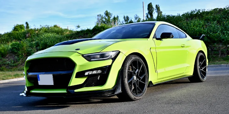 Pronájem Fordu Mustang GT v Shelby paketu na 40 min. nebo až 24 hodin ve všední dny