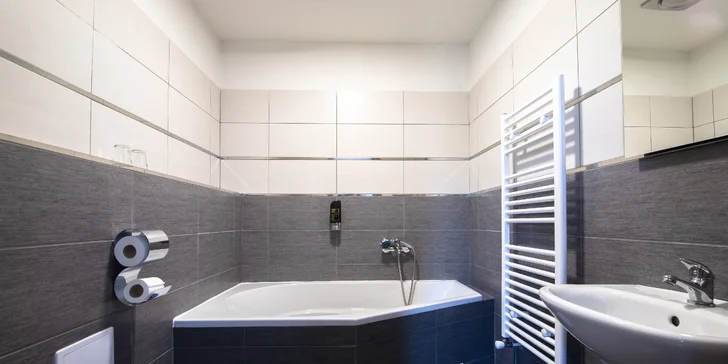 Luxusní pobyt v Trnavě se snídaní či polopenzí, wellness i 30min. pivní koupelí