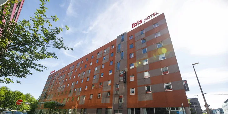 Moderní hotel se snídaněmi na dosah centra města, divadel i nákupů