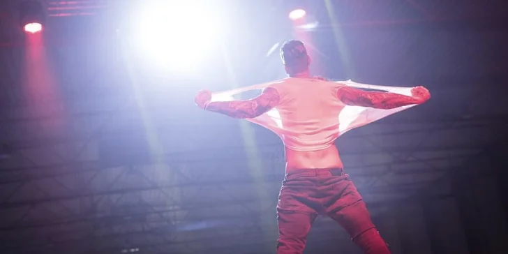 Show vymakaných těl: 90min. žhavé vystoupení pánské skupiny Men4Queen v Ostravě