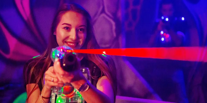 Jedna hra v moderní laser game aréně Mercuria Liberec pro 1–10 hráčů