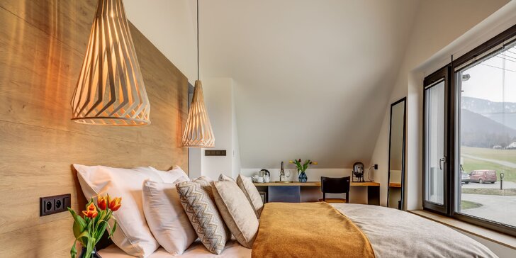 Nový luxusní hotel v Beskydech: apartmán s vířivkou, vyhlášená kuchyně, jógové studio i masáže