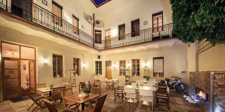 Luxusní apartmány v centru Košic: snídaní na pokoj a relax ve vířivce i sauně