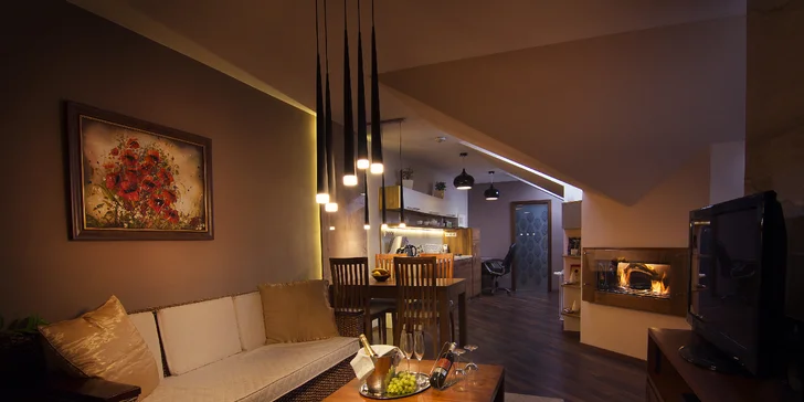 Luxusní apartmány v centru Košic: snídaní na pokoj a relax ve vířivce i sauně