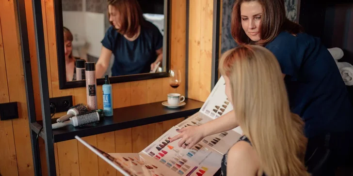 Profesionalní péče: manikúra s gel lakem i střih a barvení vlasů, balayage i ombré