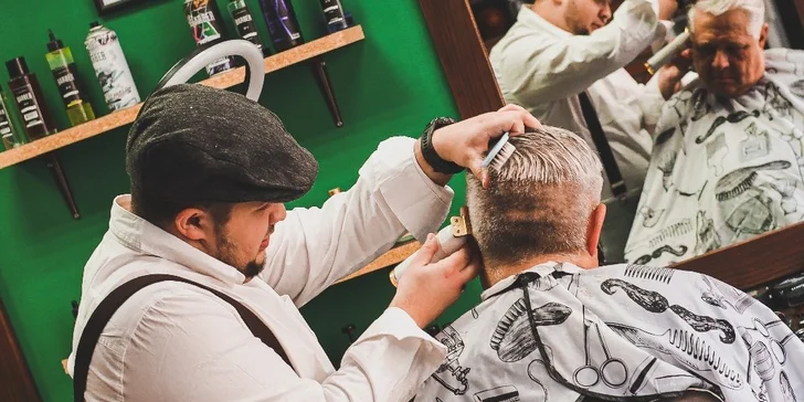 Balíčky péče od barbera: střih a úprava vlasů a vousů i masáž obličeje, vosk či kolínská
