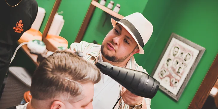 Balíčky péče od barbera: střih a úprava vlasů a vousů i masáž obličeje, vosk či kolínská