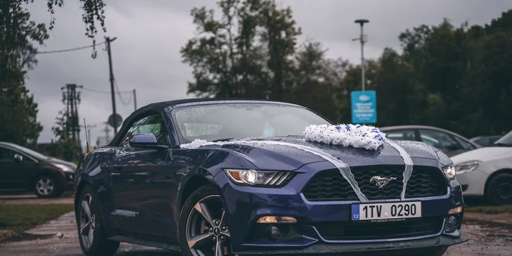 S větrem ve vlasech: 1–48 hodin nebo i celý víkend v elegantním Fordu Mustang Cabrio