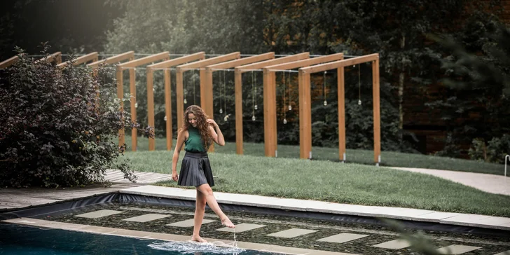 Dovolená v Beskydech: luxusní designový garden hotel s vynikající kuchyní, wellness i přírodním koupáním