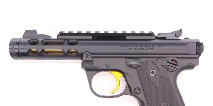 Pořádná palba na střelnici Don Shot: Glock, Ruger i Scorpion a Heckler&Koch