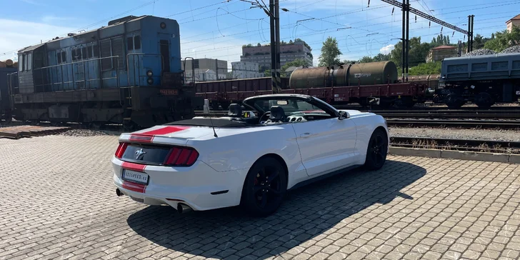 Ford Mustang 3.7 V6 Cabrio na 12 či 24 hodin