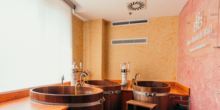 Lenošte spolu: vířivka, sauna i privátní koupel v kádi a neomezené pití piva pro 2 osoby