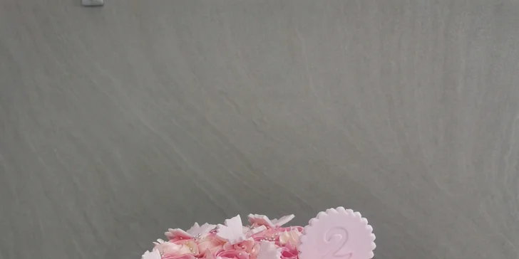 Elíziny dorty: cupcakes i dvoukilový dort s krabicí na odnos
