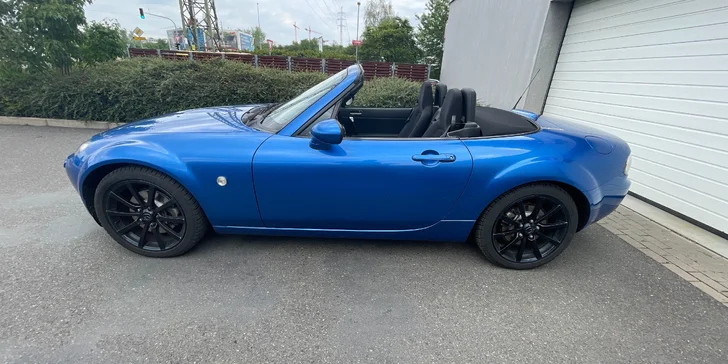 Udělejte si pořádnou radost: Mazda MX5 Cabrio k zapůjčení na pár hodin i celý týden