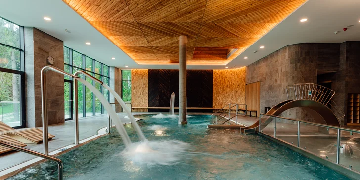 Pobyt v Jasné v Nízkých Tatrách: polopenze, wellness s množstvím bazénů a saun a sleva na sport i další relax