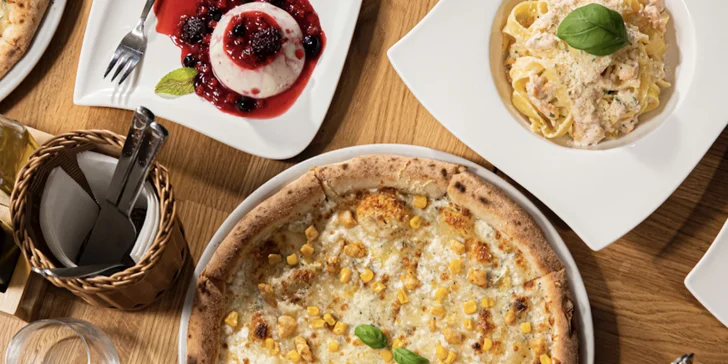 Pizza o průměru 32 cm nebo domácí pasta dle výběrů pro jednoho či dva