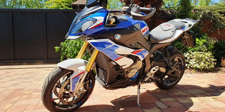 Zážitková jízda na dvou kolech: zapůjčení motocyklu BMW, Aprilia i Ducati