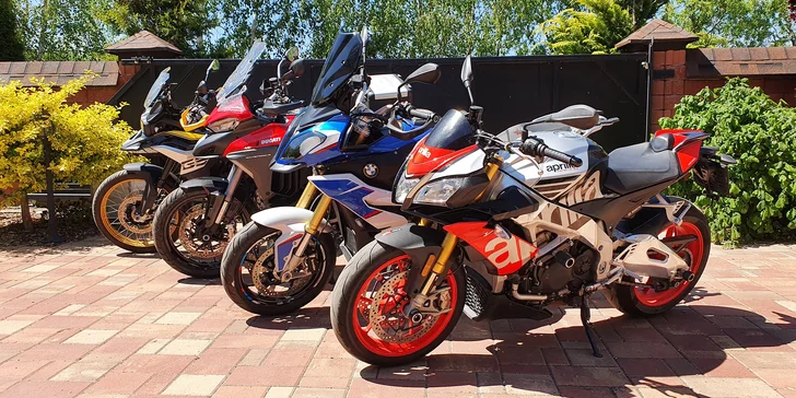 Zážitková jízda na dvou kolech: zapůjčení motocyklu BMW, Aprilia i Ducati
