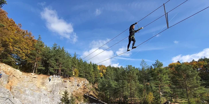 Zážitkový kurz bezpečného via ferrata lezení Moravský kras