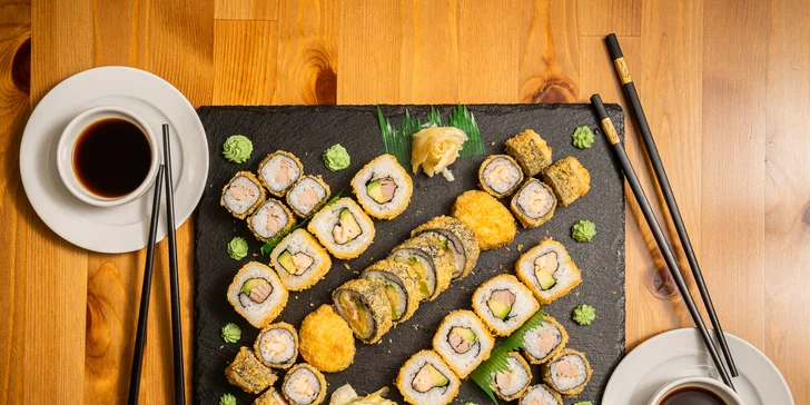 Pochutnejte si na sushi v srdci Brna: 30–38 ks v bistru s otevřenou kuchyní, i vegan set
