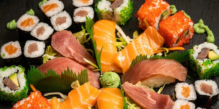 Pochutnejte si na sushi v srdci Brna: 30–38 ks v bistru s otevřenou kuchyní, i vegan set