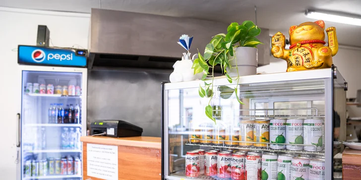 Pochutnejte si na sushi v srdci Brna: 30–38 ks v bistru s otevřenou kuchyní, i vegan set