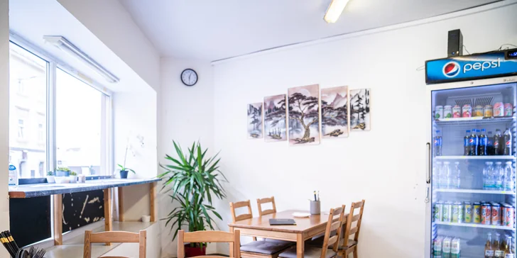 Pochutnejte si na sushi v srdci Brna: 30–38 ks v bistru s otevřenou kuchyní, i vegan set