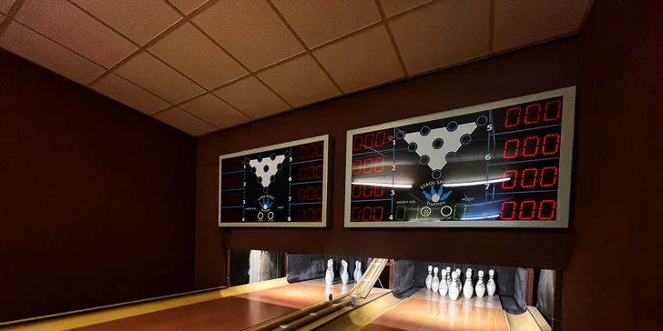 Vykutálená zábava: 1 až 2 hodiny bowlingu až pro 8 osob