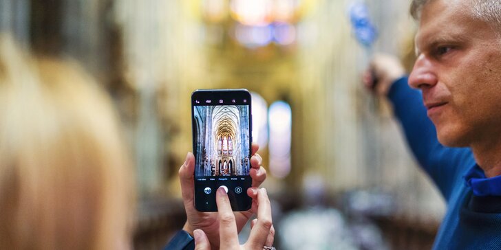 Mobilní online průvodce Pražským hradem včetně vstupného pro 1 osobu
