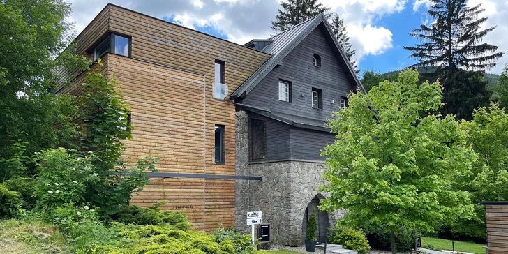Dovolená v Beskydech: luxusní designový garden hotel s vynikající kuchyní a přírodním koupáním
