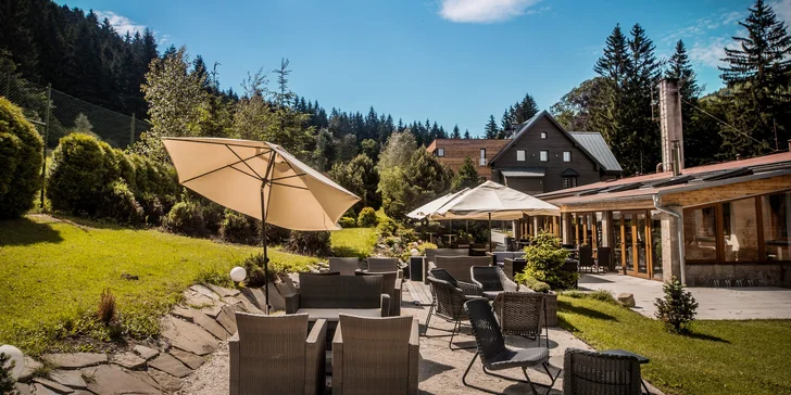 Dovolená v Beskydech: luxusní designový garden hotel s vynikající kuchyní a přírodním koupáním