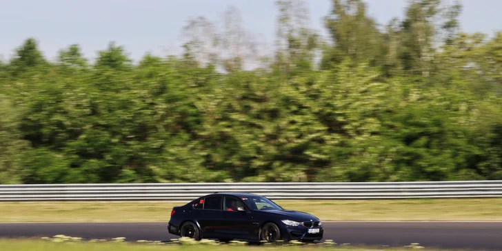1–4 kola na okruhu v Mostě či Brně jako řidič nebo spolujezdec BMW M2 a M3