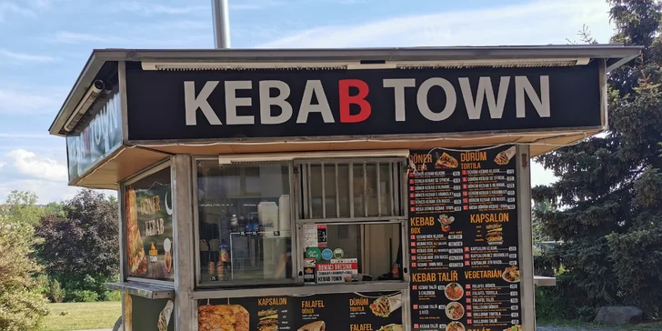 Dobrota do ruky: dürüm kebab s telecím masem pro 1 i 2 osoby
