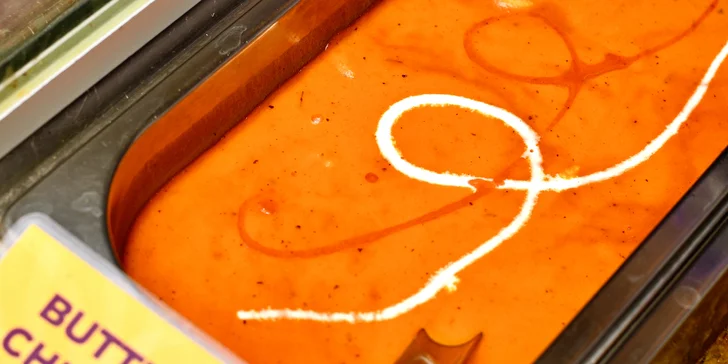 All you can eat na 1,5 hodiny: vegetariánská i masová jídla v indické restauraci