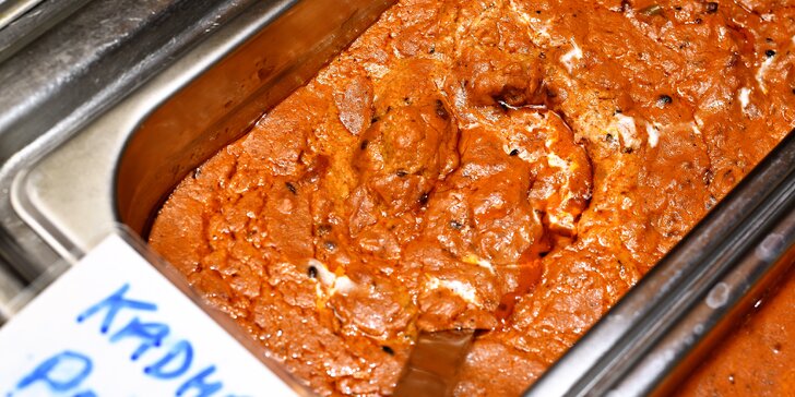 All you can eat na 1,5 hodiny: vegetariánská i masová jídla v indické restauraci