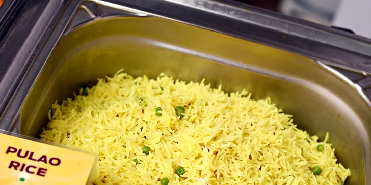 All you can eat na 1,5 hodiny: vegetariánská i masová jídla v indické restauraci