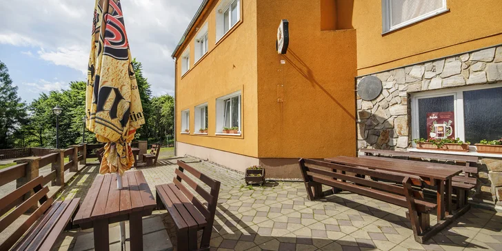Aktivní dovolená s polopenzí nebo plnou penzí a saunou v Krušných horách
