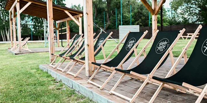 Vodní zábava ve všední dny: hodina wakeboardu včetně instruktáže