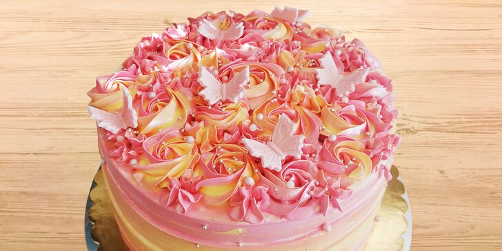 Elíziny dorty: cupcakes i dvoukilový dort s krabicí na odnos