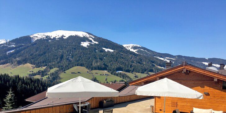 Zima v Kitzbühelských Alpách: 2 km od sjezdovek, wellness i slevová karta Alpbachtal Card