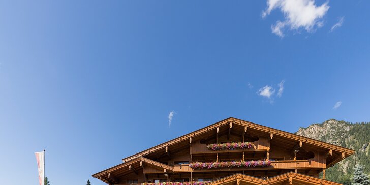 Dovolená v Kitzbühelských Alpách: túry, wellness, polopenze i slevová karta Alpbachtal Card