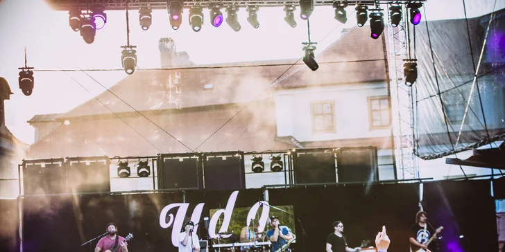Dvoudenní vstup na Jízdárna Fest v Rychnově nad Kněžnou: Čechomor, Wohnout, Horkýže, Fixa a další