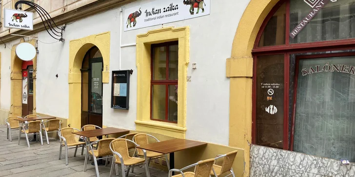 Indické menu Zaika pro dvě osoby: masový i vege hlavní chod dle výběru, předkrm i zmrzlina