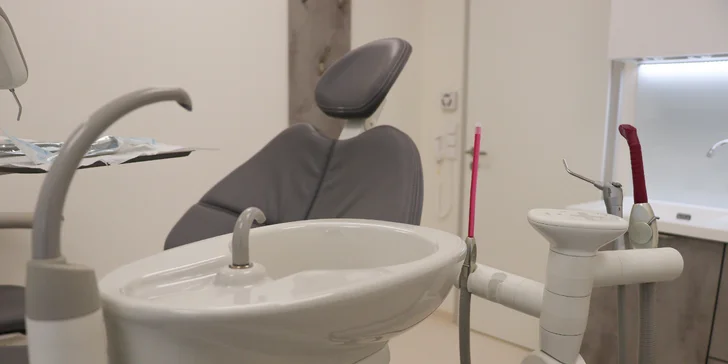 Zářivý úsměv: bělení zubů InSmile se zesvětlením až o 9 odstínů
